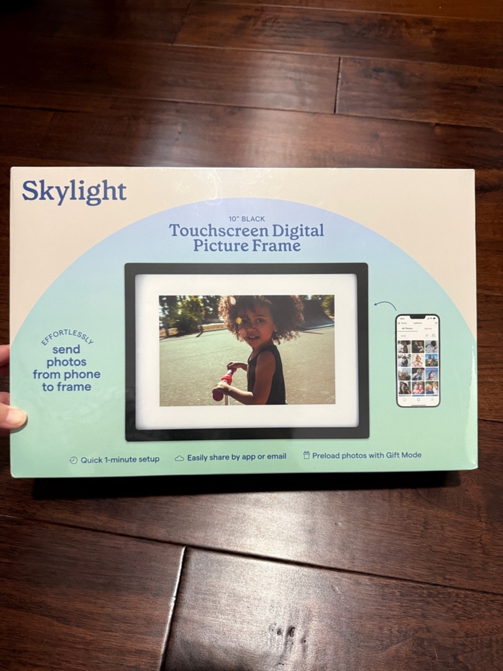 Brand New 10” Skylight Touchscreen Digital Picture Frame - Black